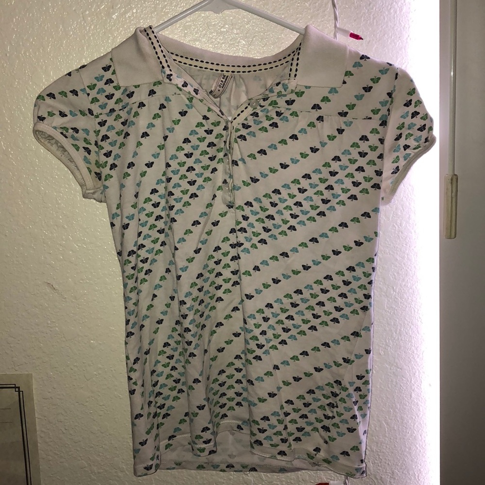 Butterfly button up top